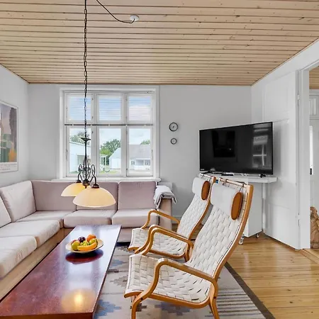Tatil Evi Six-bedroom In Bagenkop
