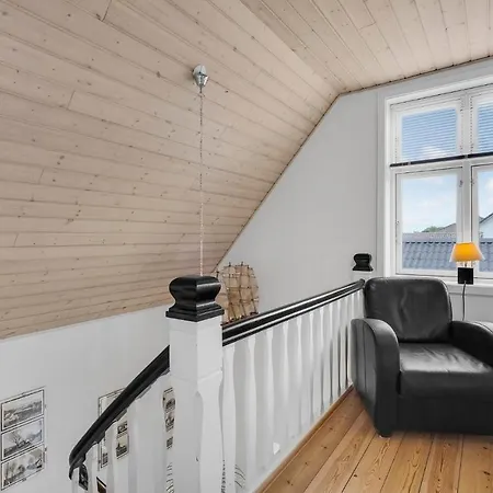 Tatil Evi Six-bedroom In Bagenkop